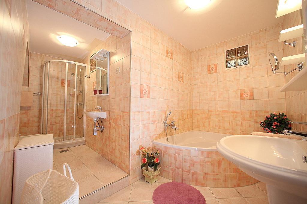 Holiday Home Villa Bella Vrsar Kamer foto